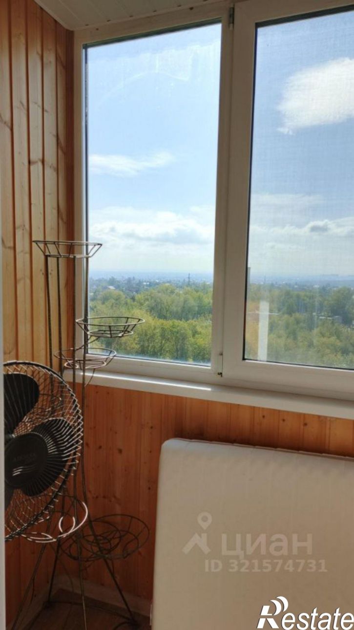 3-комн квартира 11-й кв-л, 1,  д. 1