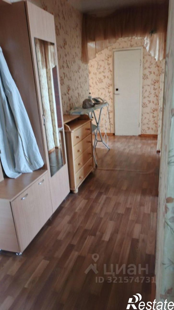 3-комн квартира 11-й кв-л, 1,  д. 1