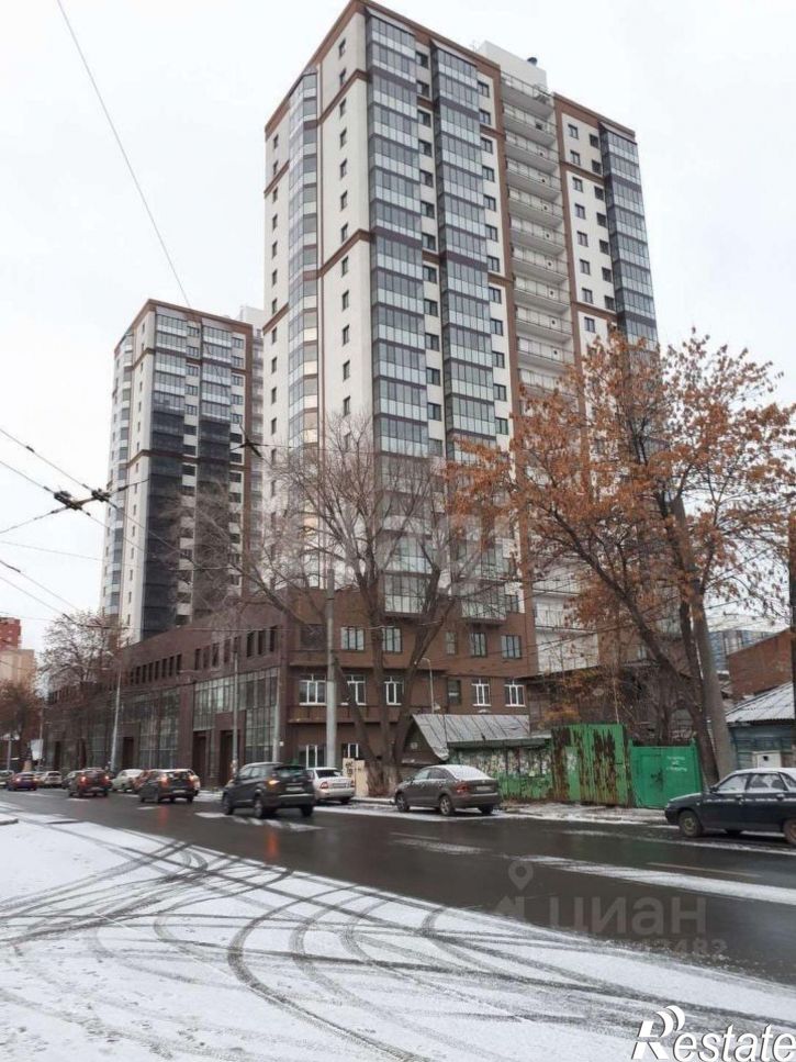 3-комн квартира улица Буянова, 120,  д. 120