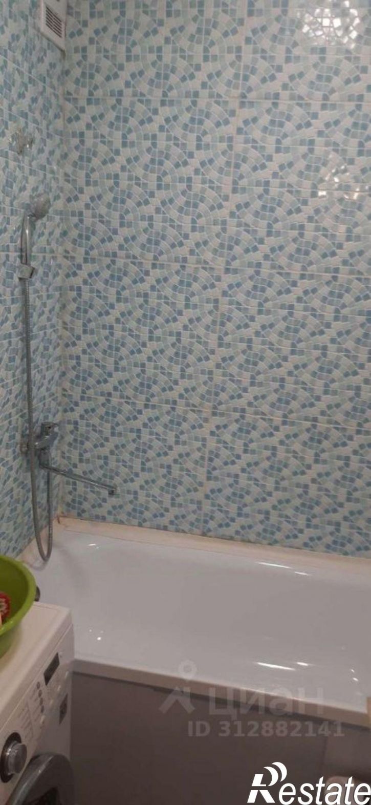 Комната 15-й кв-л, 15,  д. 15