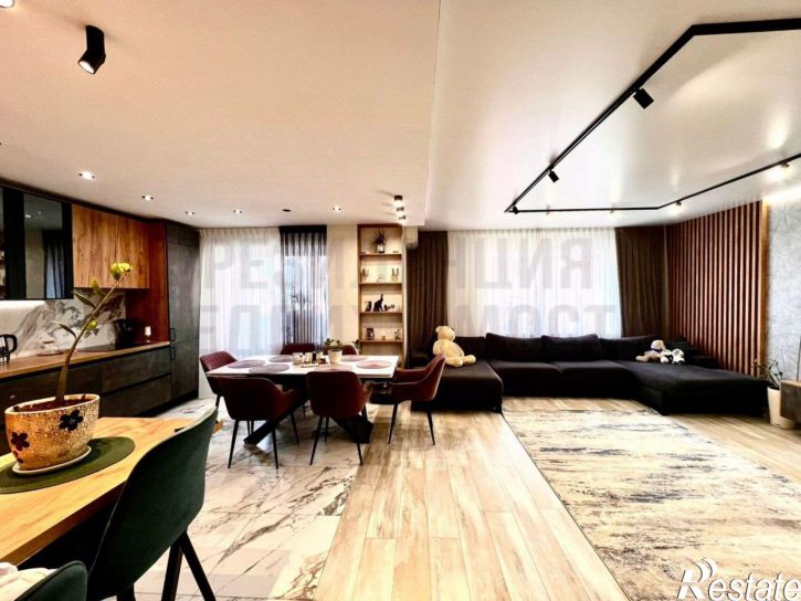 4-комн квартира Конноармейская улица, 17,  д. 17