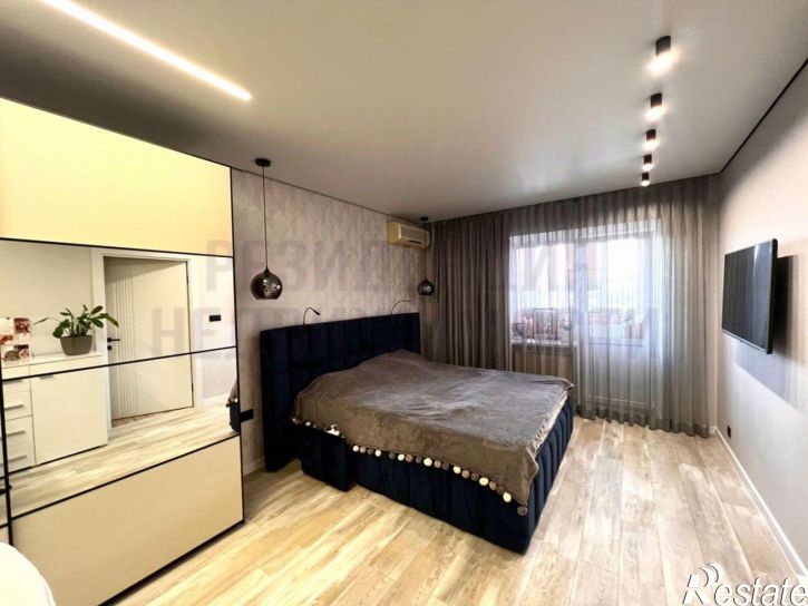 4-комн квартира Конноармейская улица, 17,  д. 17