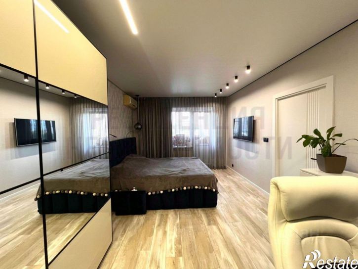 4-комн квартира Конноармейская улица, 17,  д. 17