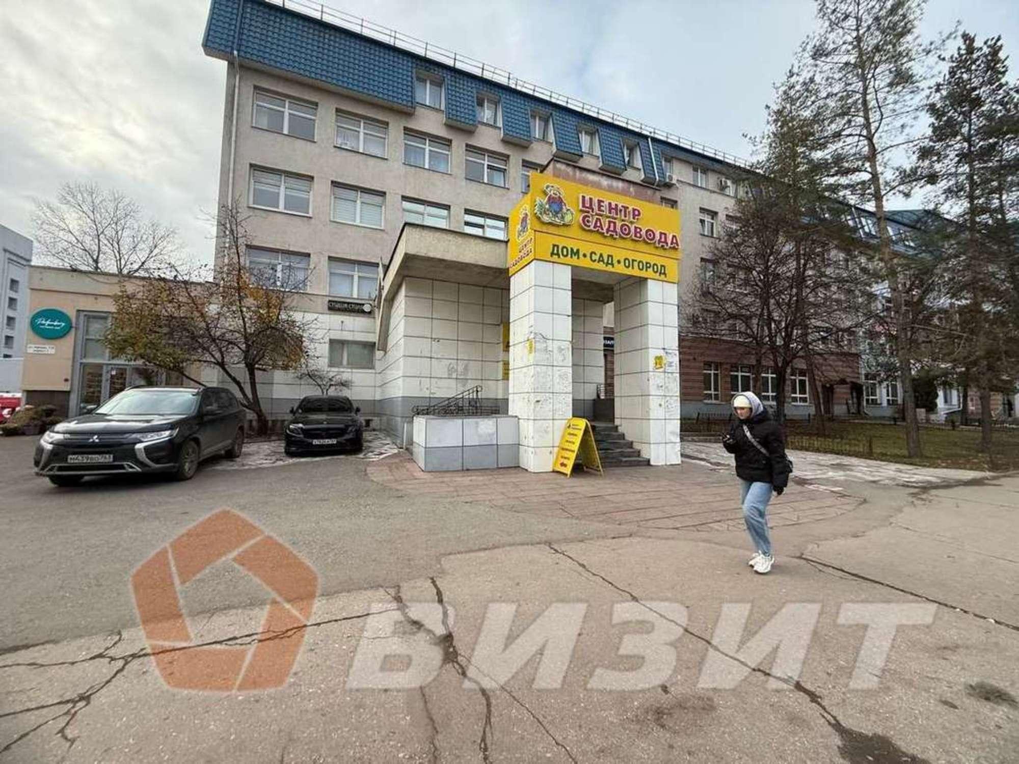Сдать торговое помещение за 230 000 рублей на Авроры улица, 110