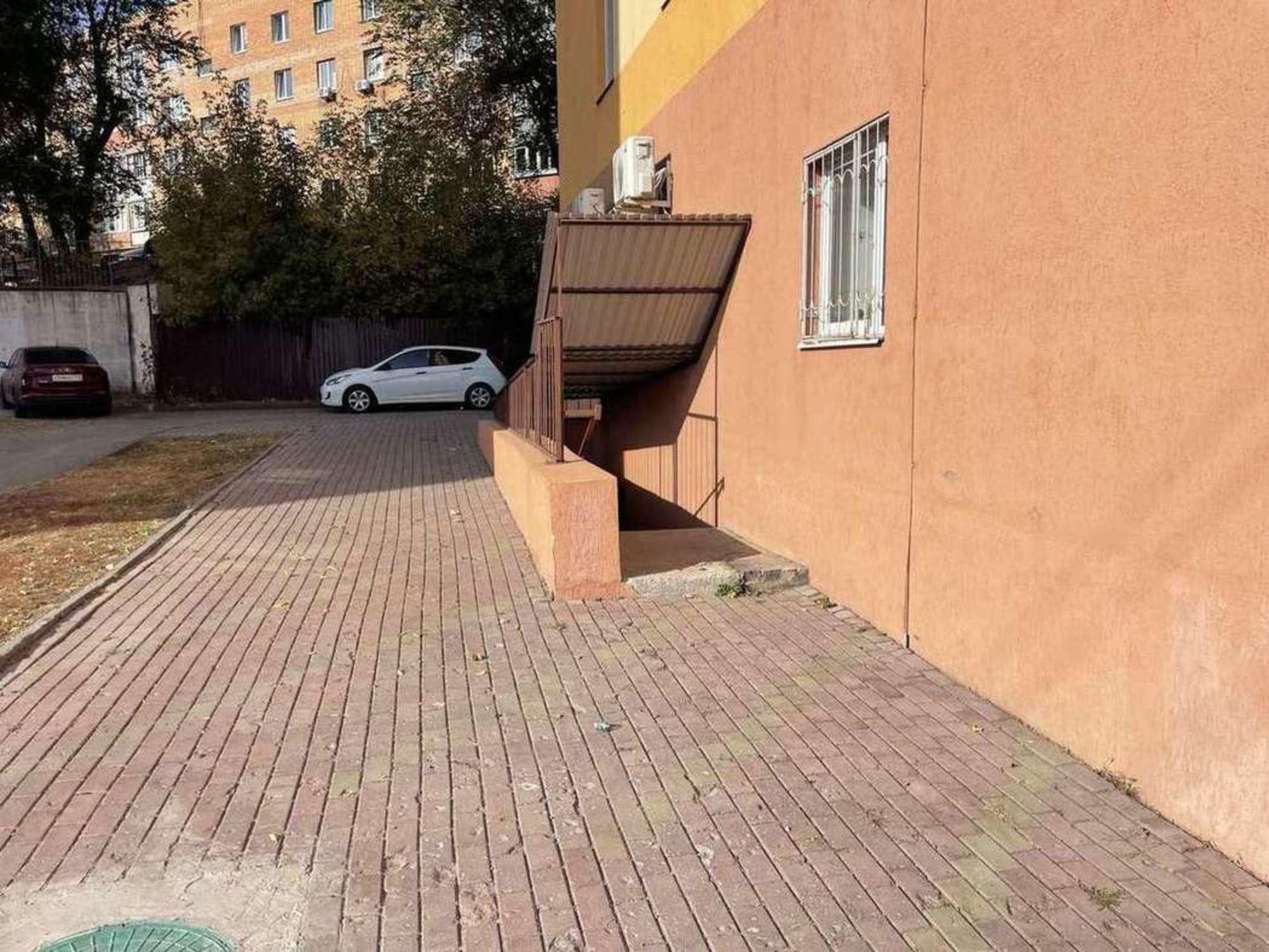 Купить офис, помещение под офис за 2 900 000 рублей на Промышленности улица, 180