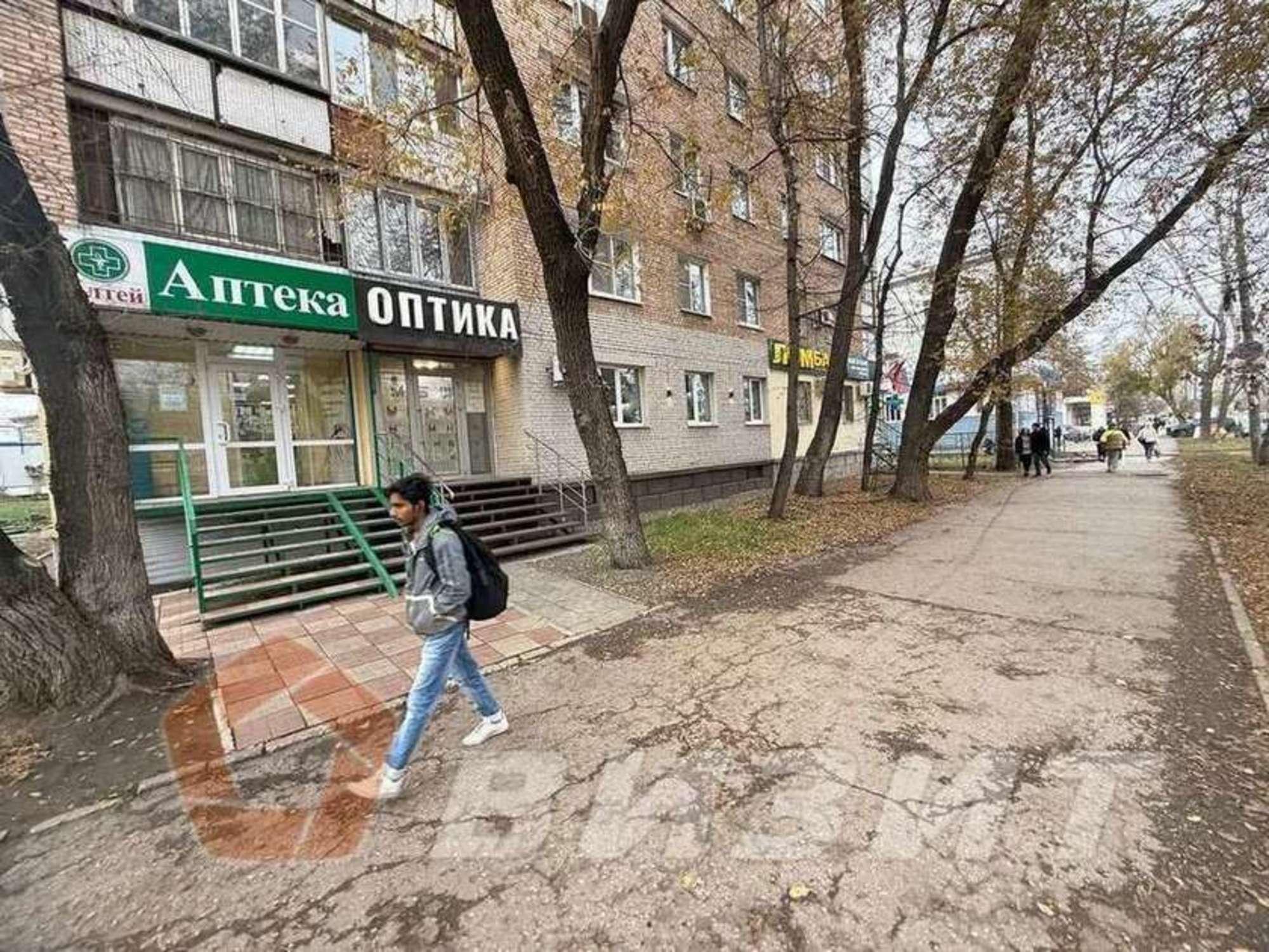 Сдать торговое помещение за 230 000 рублей на Авроры улица, 110