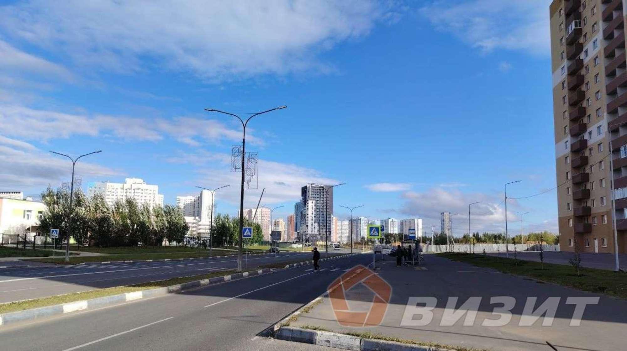 Сдать торговое помещение за 220 000 рублей на Александра Солженицына улица, 2