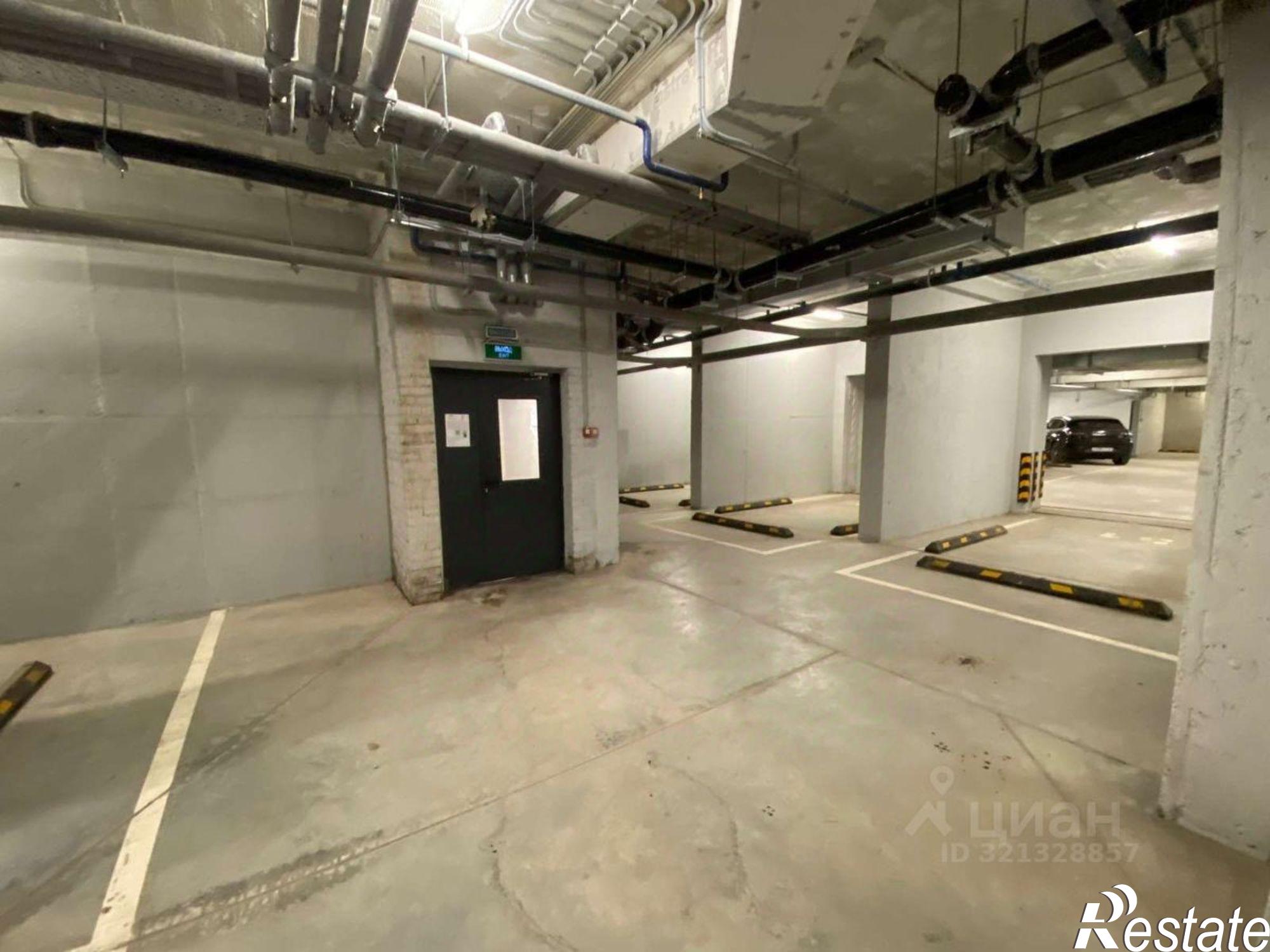 Купить гараж, место в паркинге за 1 747 700 рублей на ул Мичурина, 15В