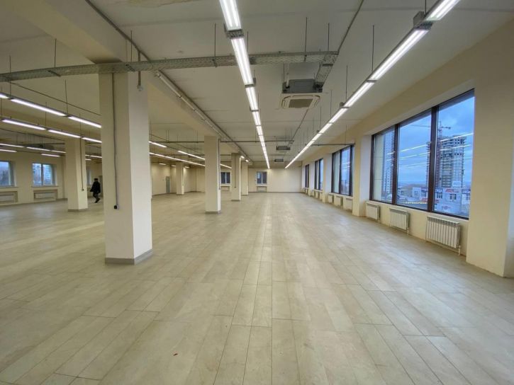 Торговое помещение Дыбенко улица, 94