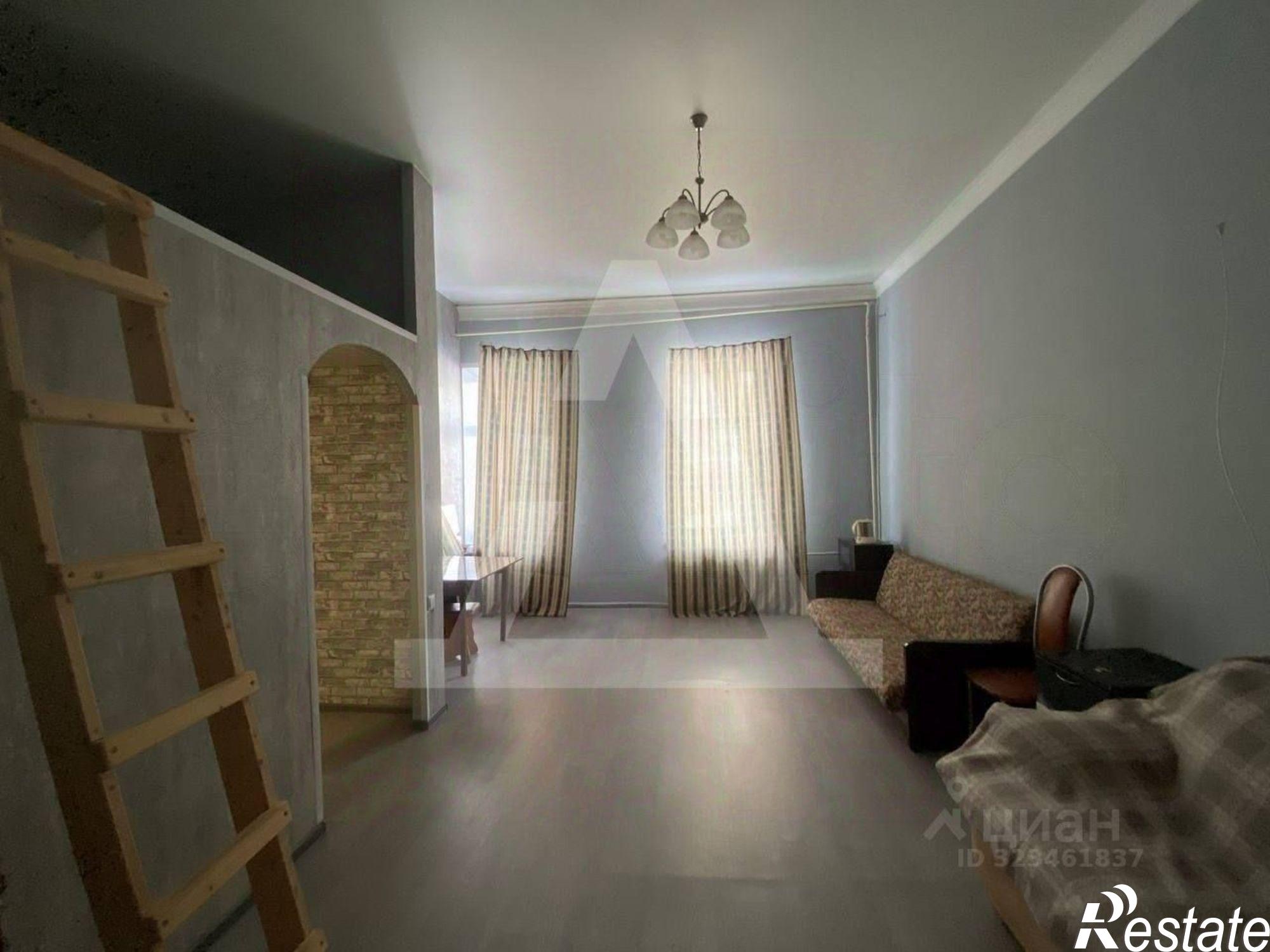 Сдать квартиру за 25 000 рублей на площадь Революции, 79