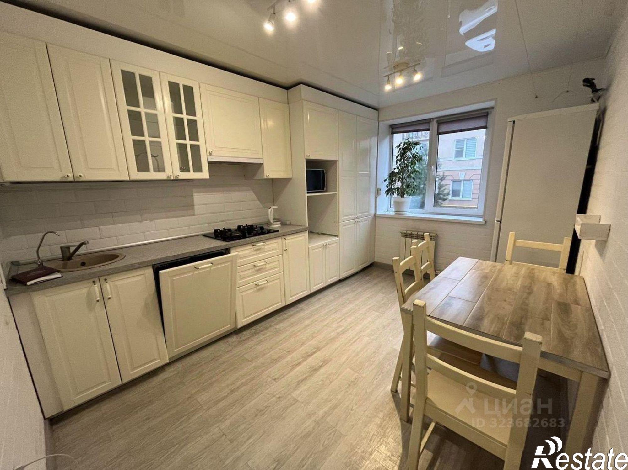 Сдать квартиру за 24 200 рублей на ул Виталия Жалнина, 4