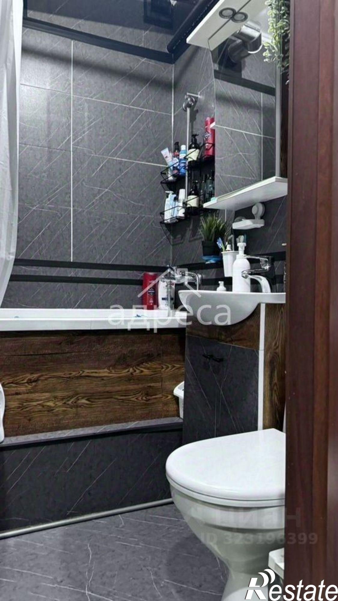 Купить квартиру за 4 150 000 рублей на ул Красных Коммунаров, 12