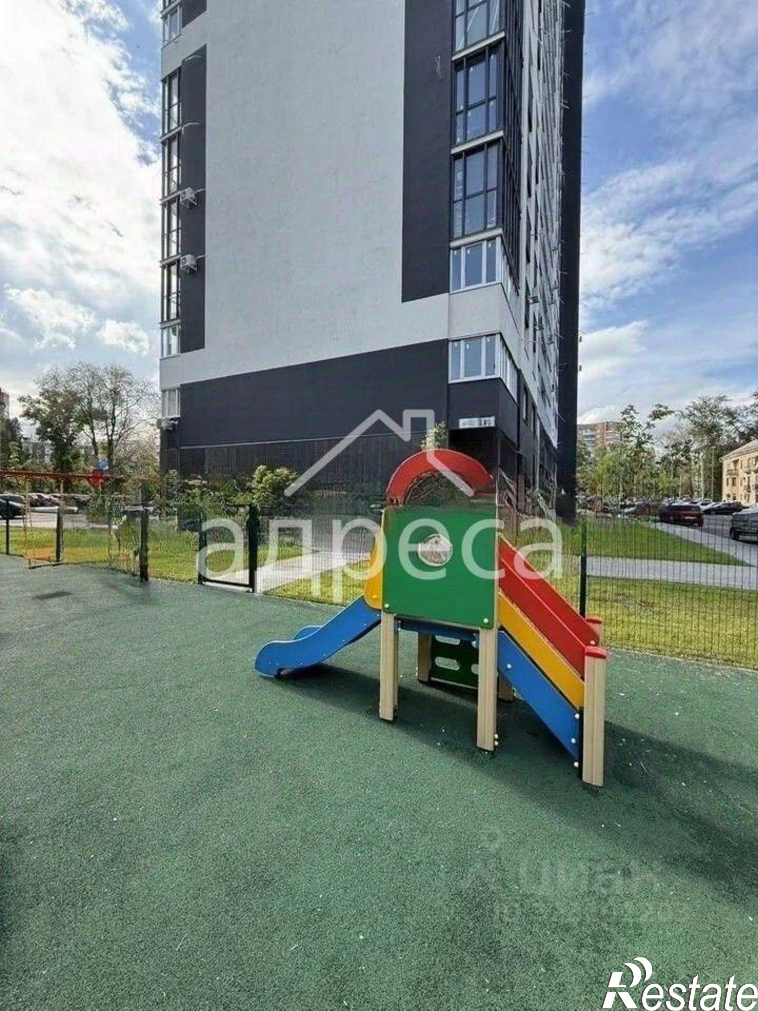 Купить квартиру за 8 800 000 рублей на ул Победы, 13Б