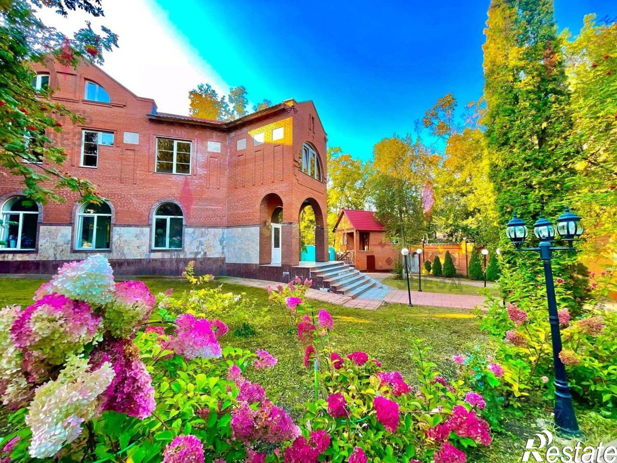 Купить ОСЗ, отдельно стоящее здание за 75 000 600 рублей на 3-я линия