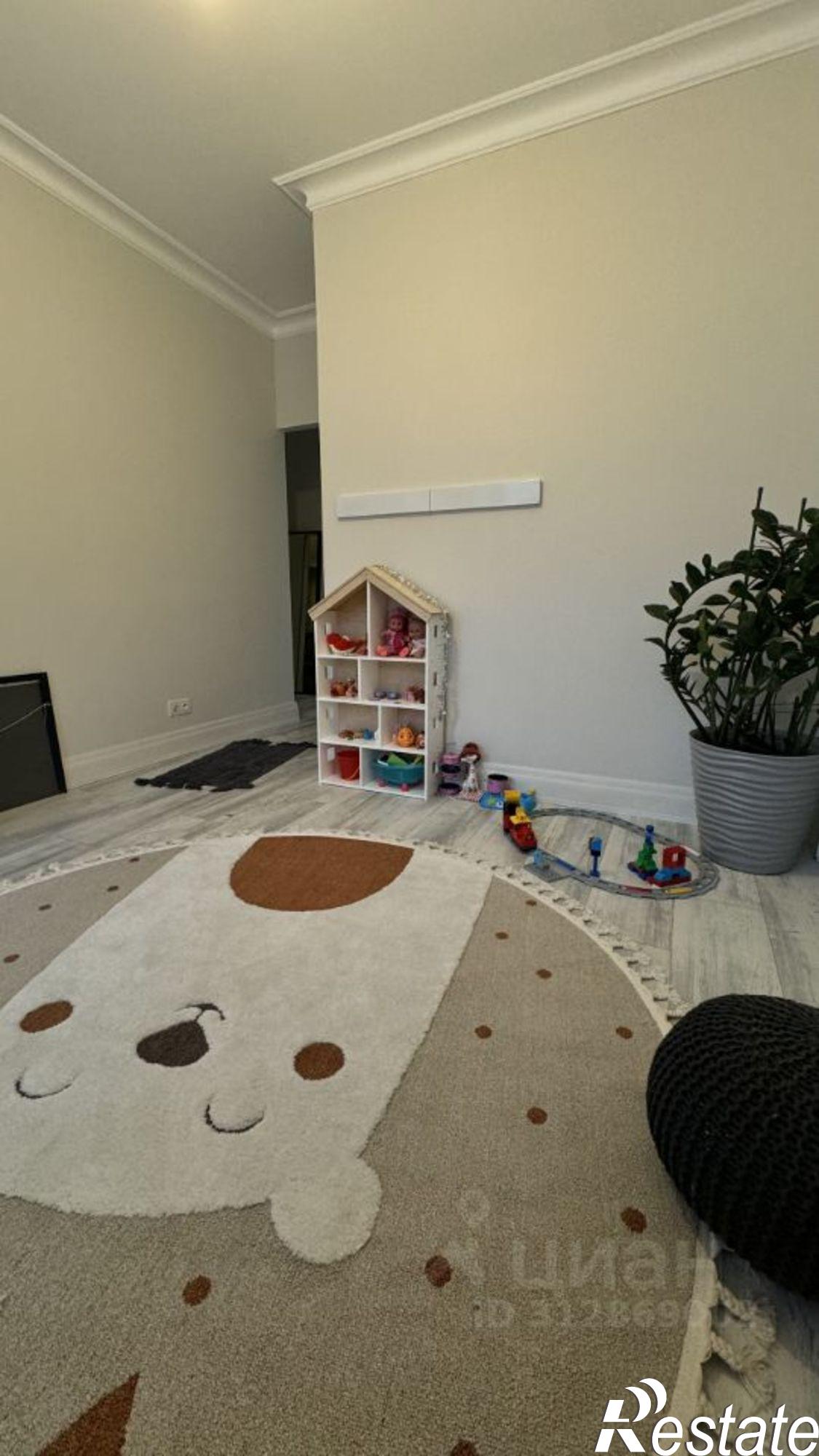 Купить квартиру за 13 000 000 рублей на ул Водников, 35