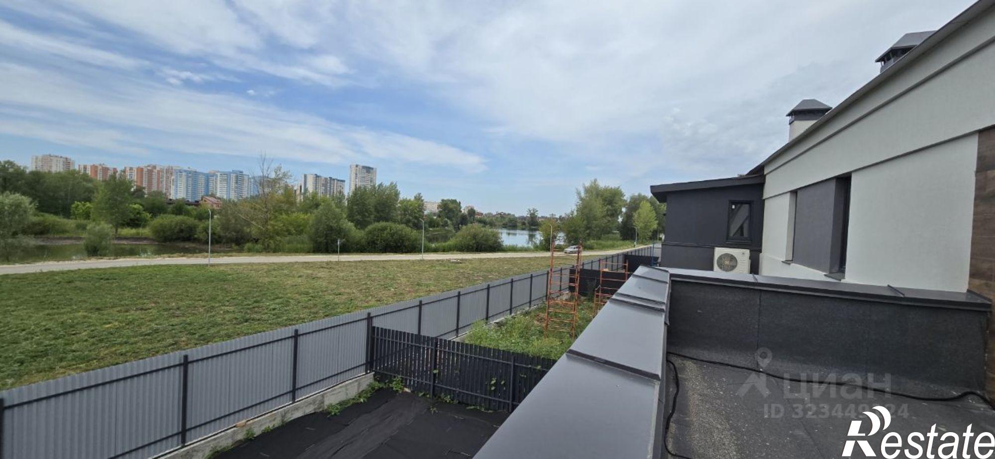 Купить дачу, дом, коттедж за 18 000 000 рублей на Парниковая улица, 191/1