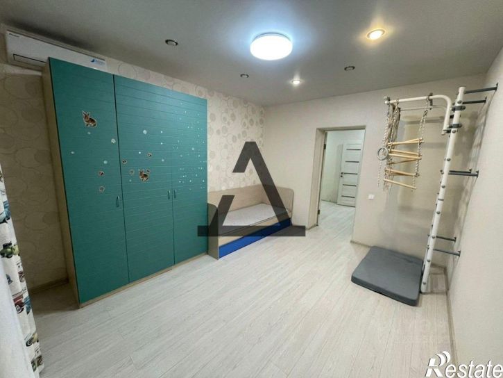 3-комн квартира б-р Засамарская слобода, 1,  д. 1