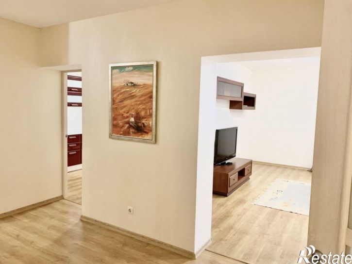 3-комн квартира ул Садовая, 200,  д. 200