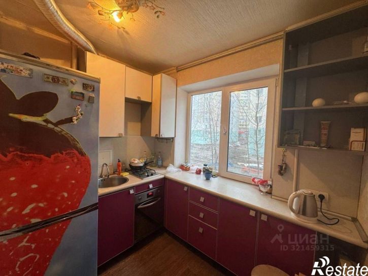 3-комн квартира Аэродромная улица, 110,  д. 110