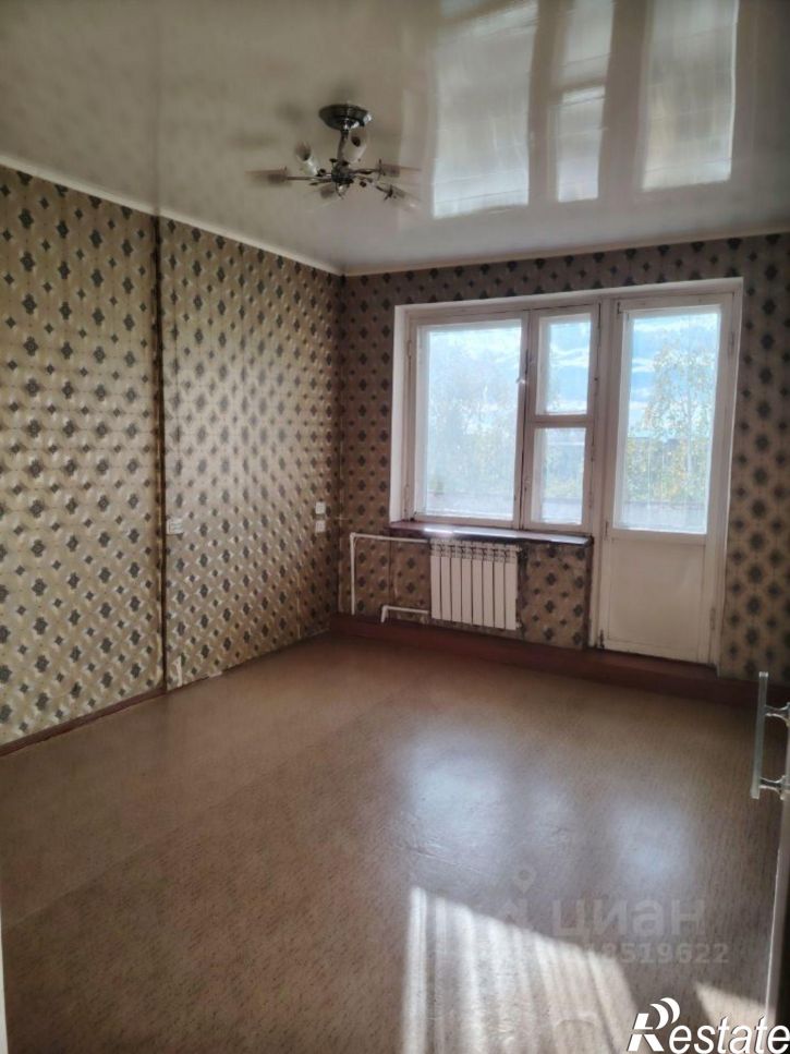 2-комн квартира ул Парижской Коммуны, 3,  д. 3