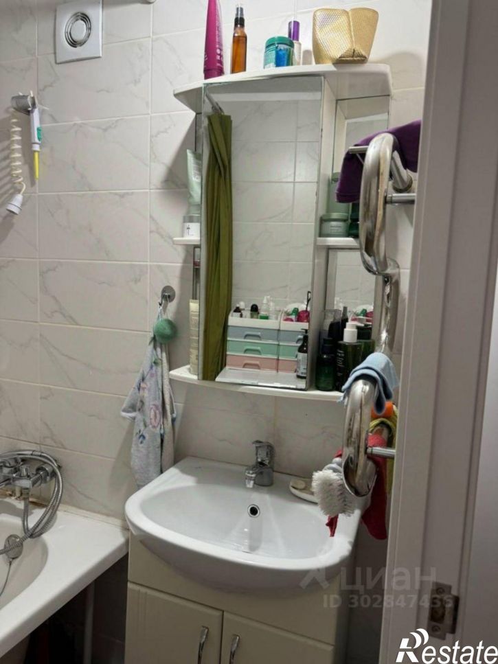 3-комн квартира ул Запорожская, 13,  д. 13