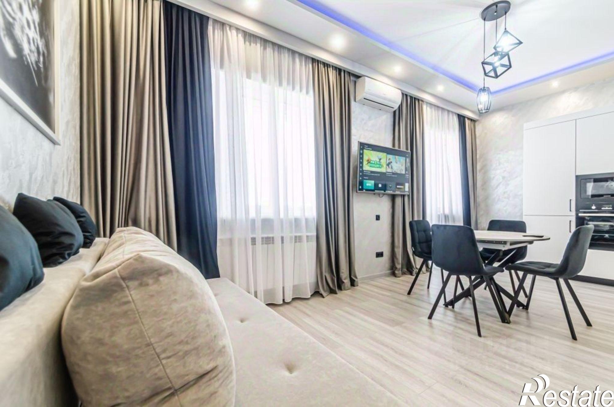 Сдать квартиру за 70 000 рублей на Самарская улица, 200А