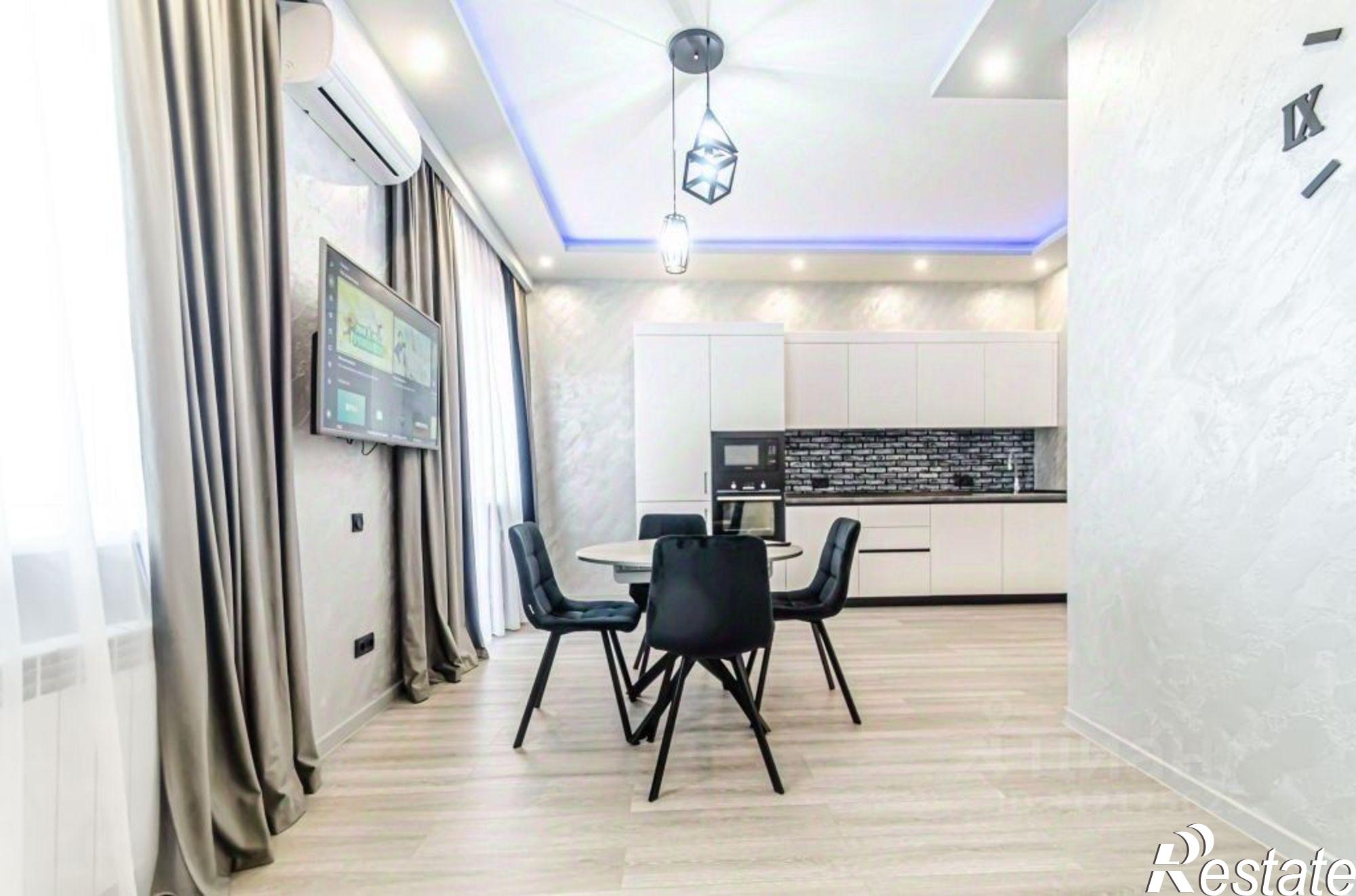 Сдать квартиру за 70 000 рублей на Самарская улица, 200А