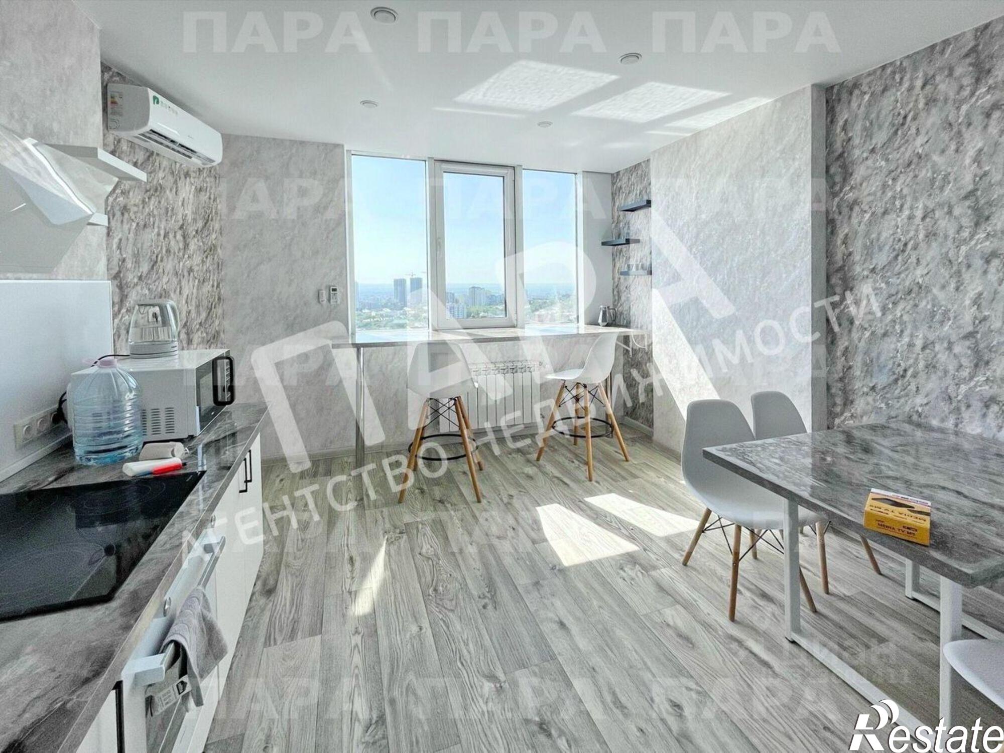 Сдать квартиру за 45 000 рублей на проспект Карла Маркса, 246