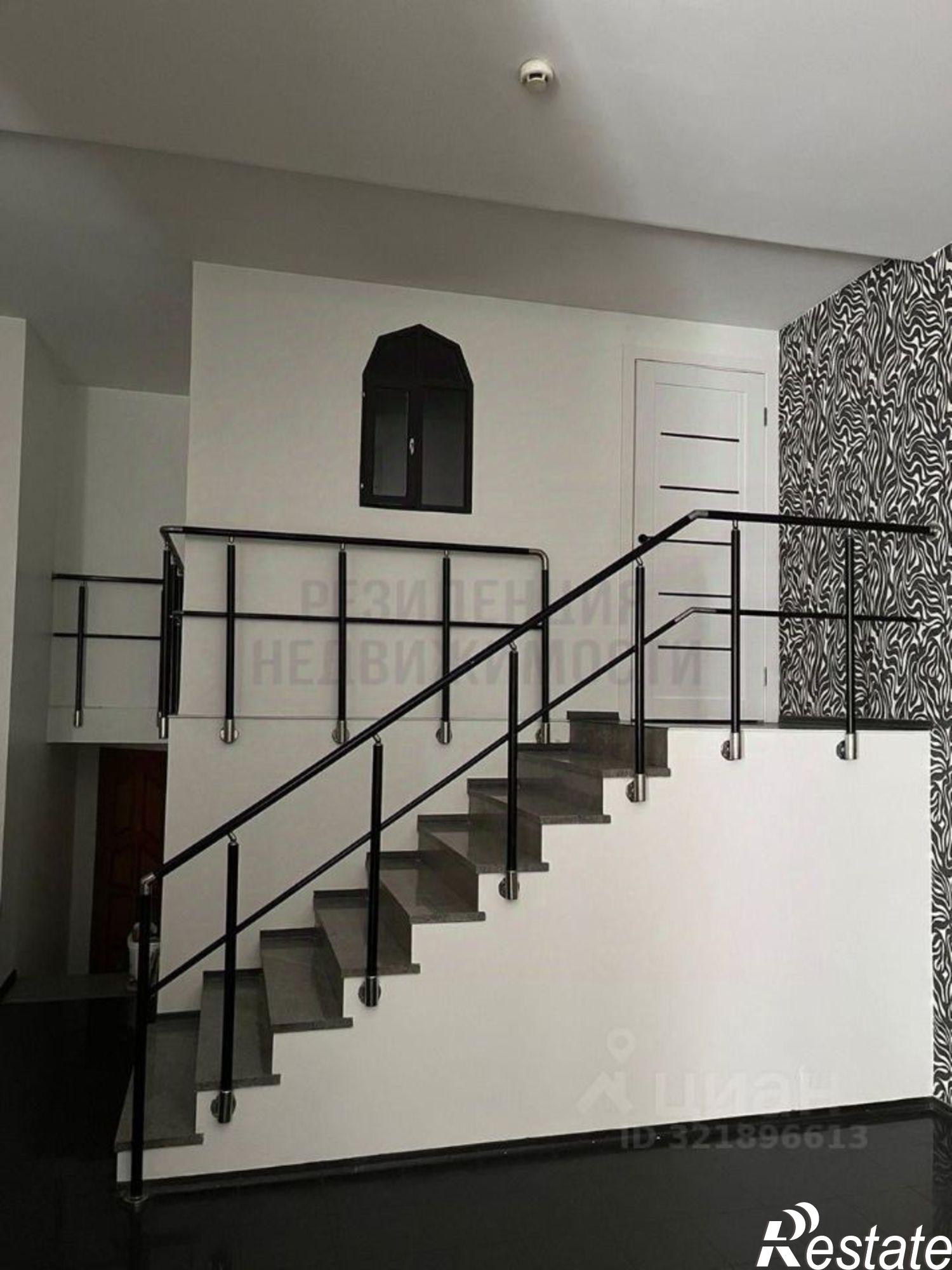 Сдать ОСЗ, отдельно стоящее здание за 219 430 рублей на Песочный переулок, 21