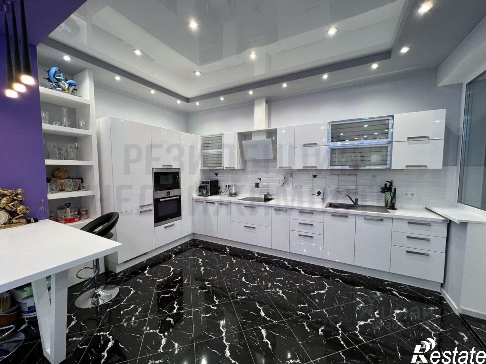 Купить квартиру за 22 500 000 рублей на Садовая улица, 176