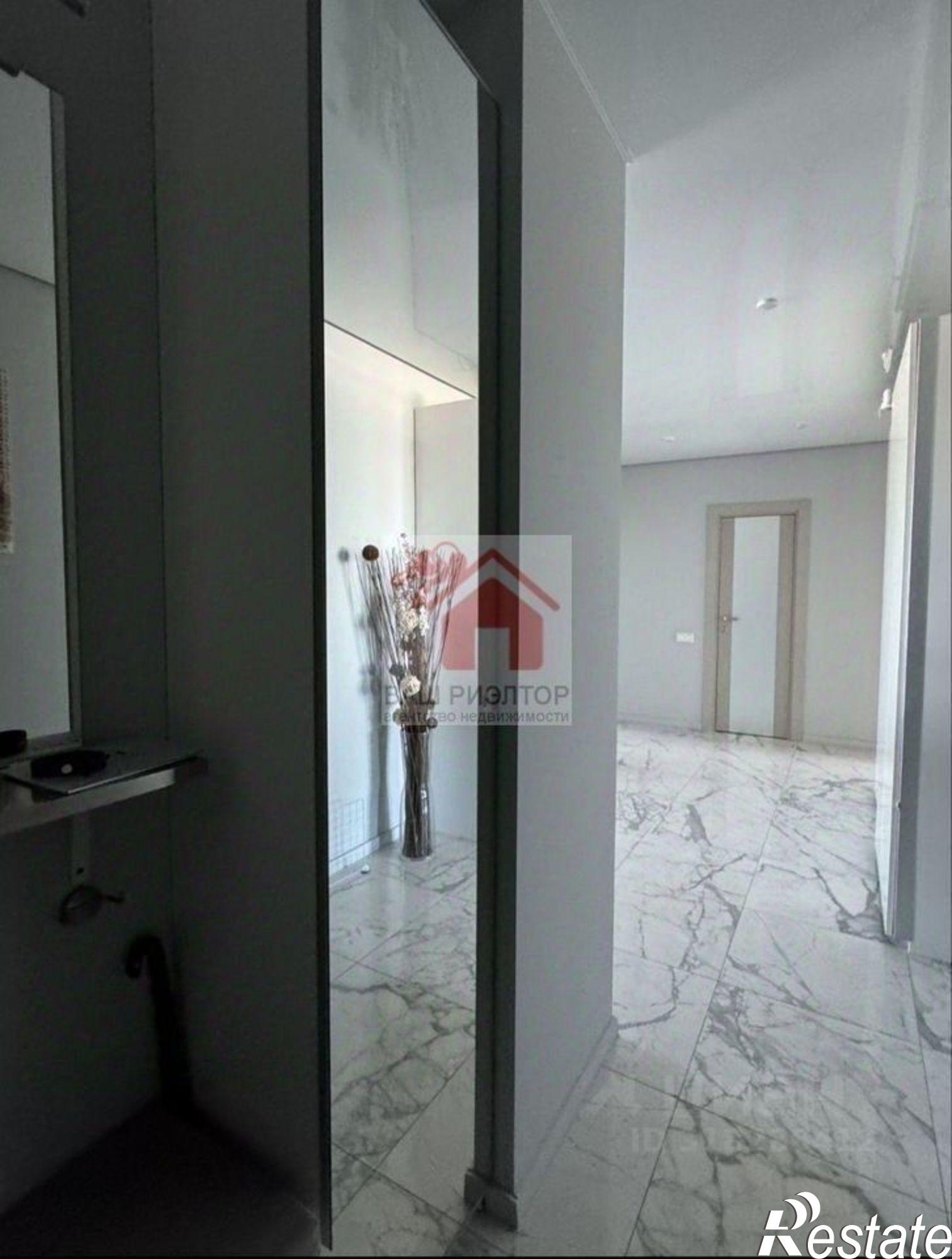 Купить квартиру за 25 000 000 рублей на Садовая улица, 337