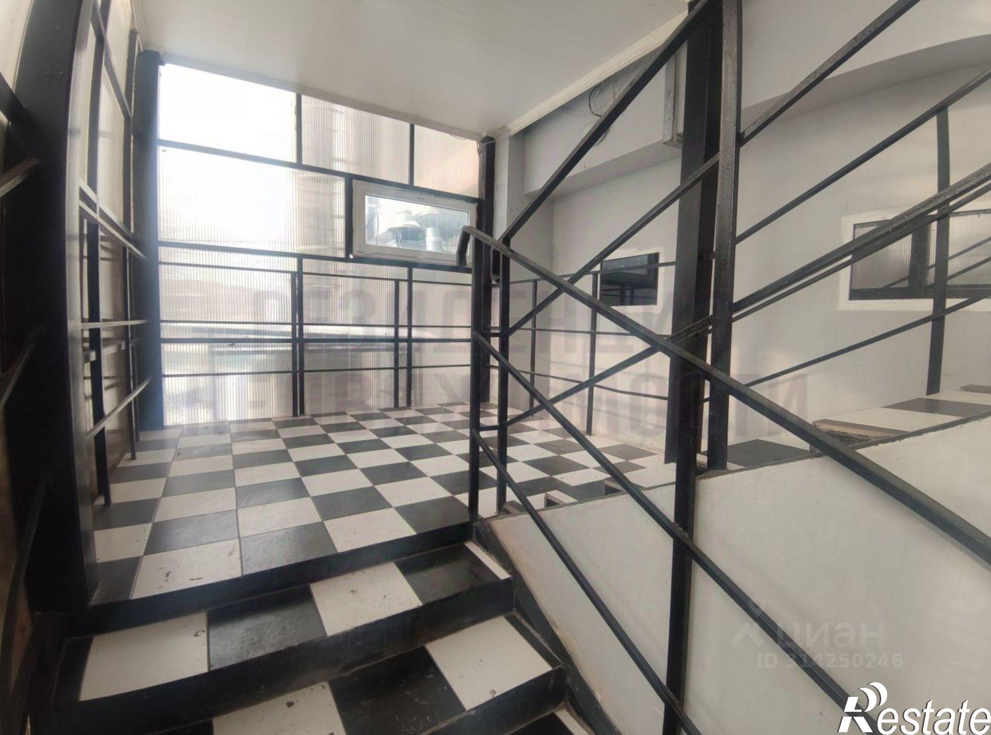 Купить ОСЗ, отдельно стоящее здание за 84 000 800 рублей на улица Советской Армии, 274