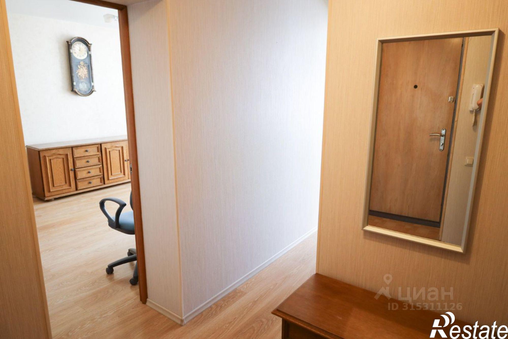 Купить квартиру за 5 400 000 рублей на Запорожская улица, 35