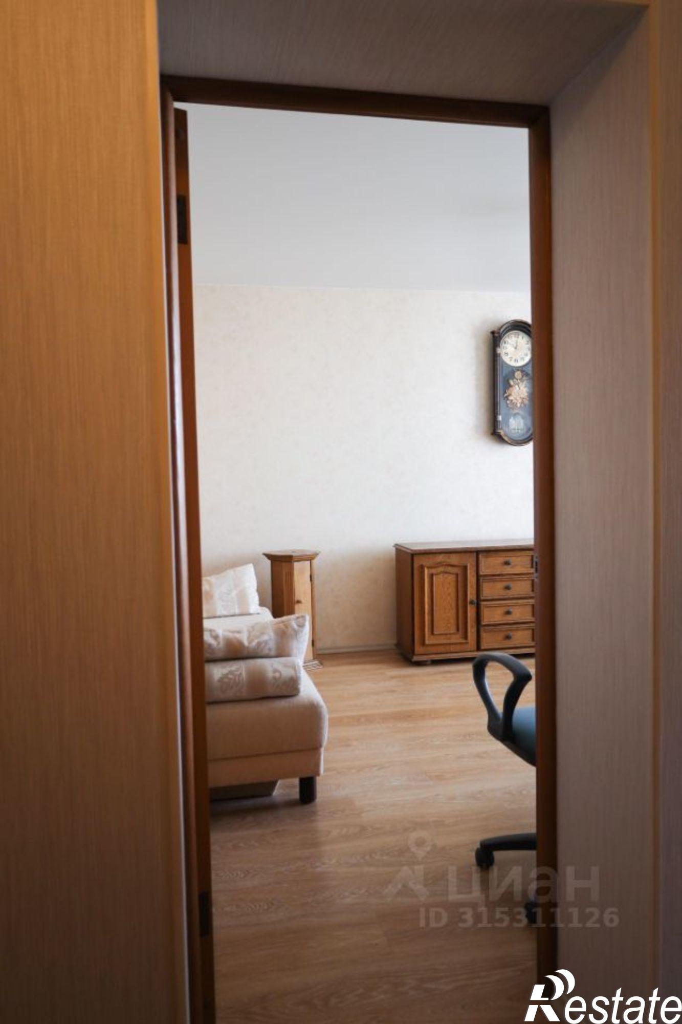 Купить квартиру за 5 400 000 рублей на Запорожская улица, 35