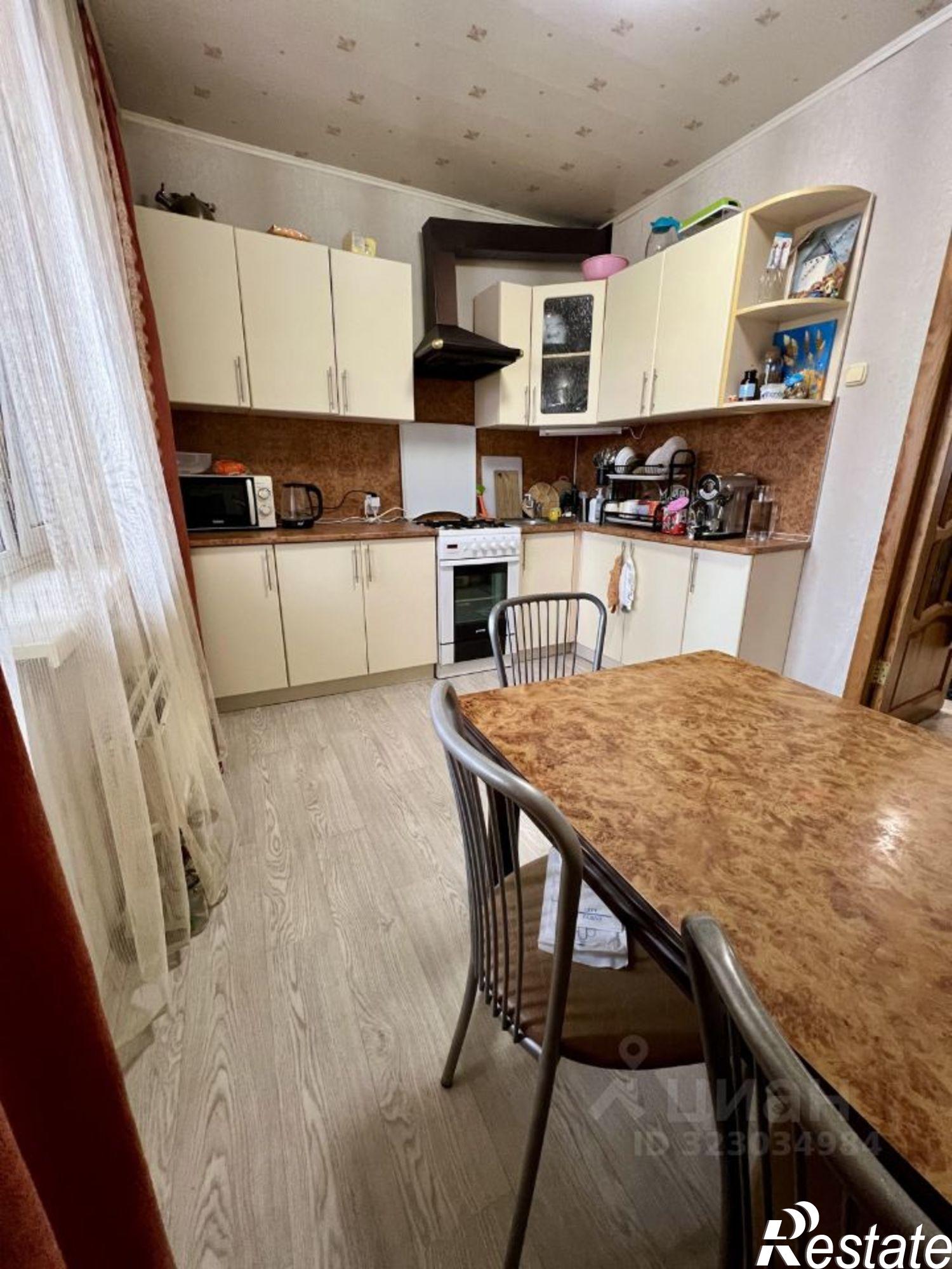 Купить квартиру за 10 000 000 рублей на улица Антонова-Овсеенко, 61