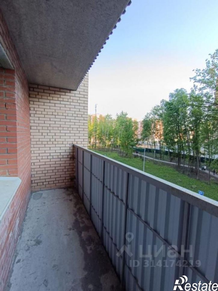 3-комн квартира поселок Мехзавод, 1-й кв-л, д 76