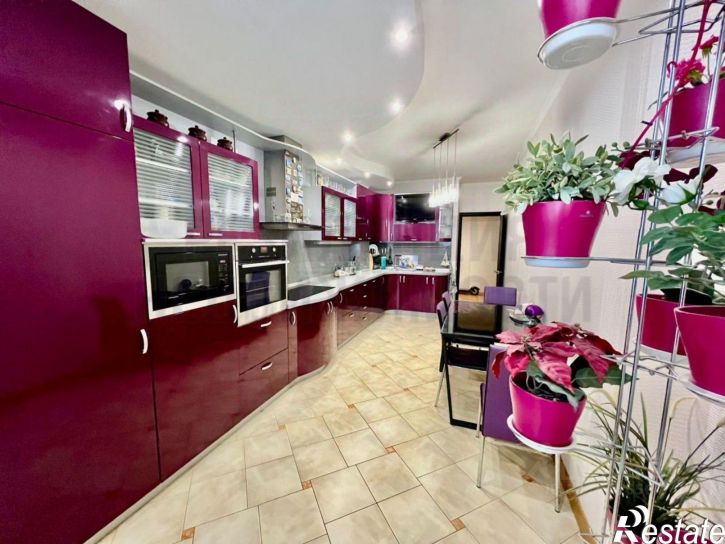 4-комн квартира Никитинская улица, 30,  д. 30