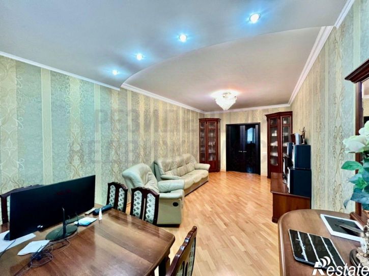 4-комн квартира Никитинская улица, 30,  д. 30