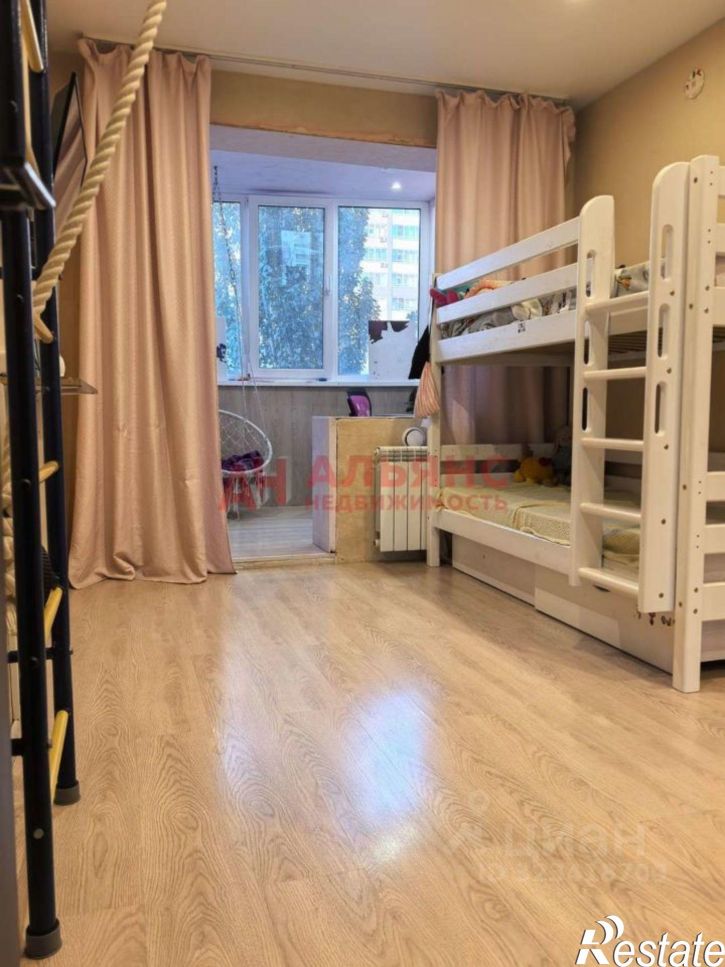 3-комн квартира улица Советской Армии,дом 186