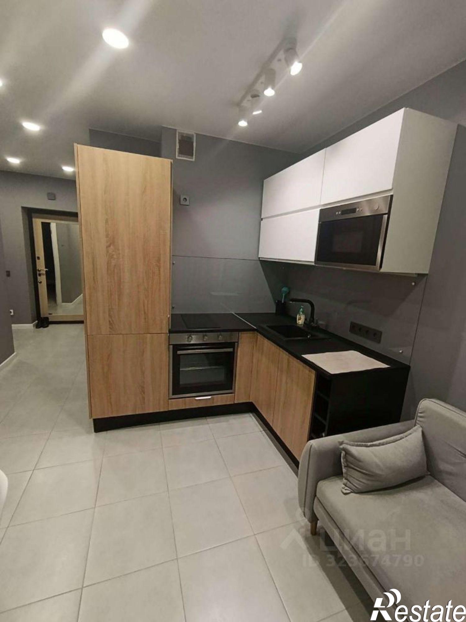 Сдать квартиру за 40 000 рублей на пр-кт Карла Маркса, 196