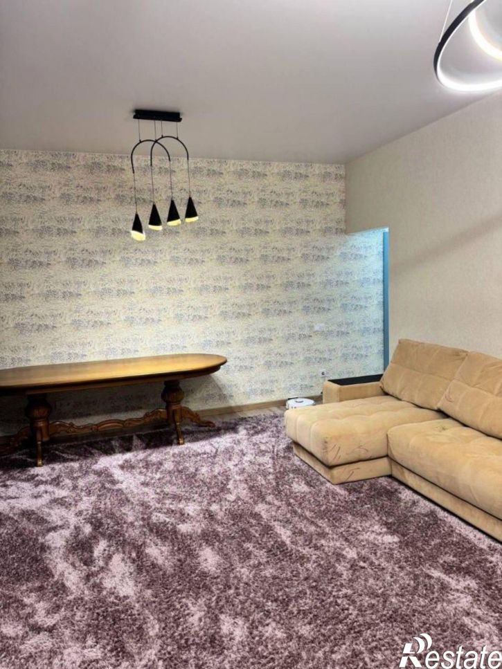 3-комн квартира Ново-Садовая улица (дублёр), 311Б,  д. 311Б