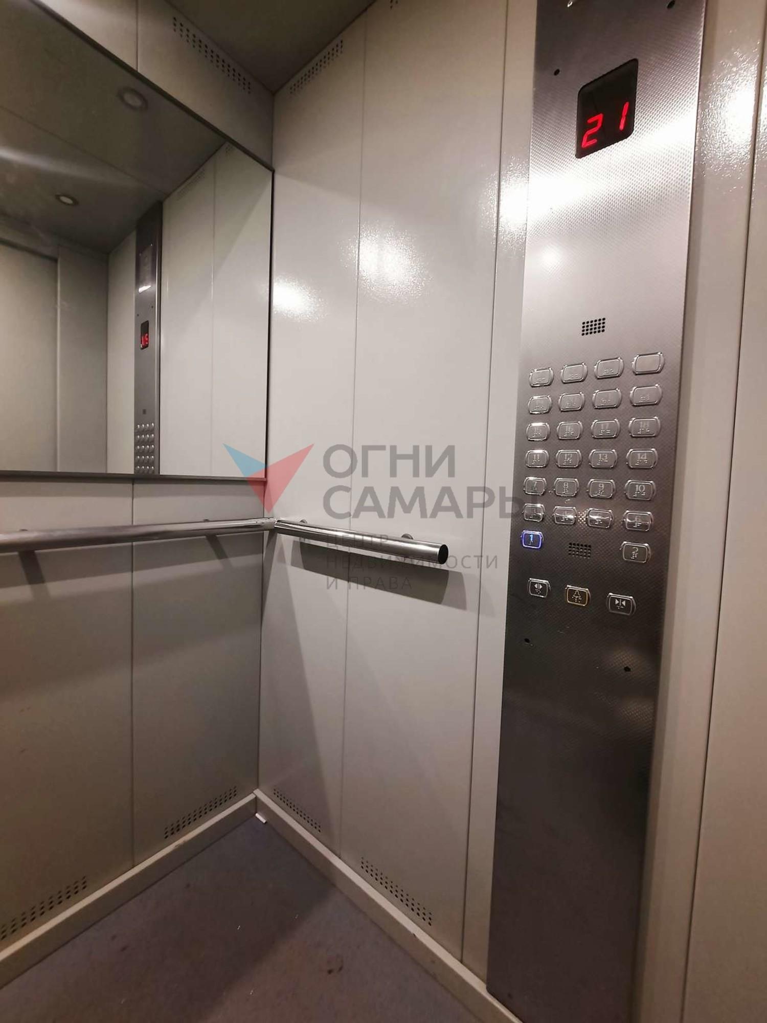 Купить квартиру за 6 800 000 рублей на Советской Армии улица, 131А