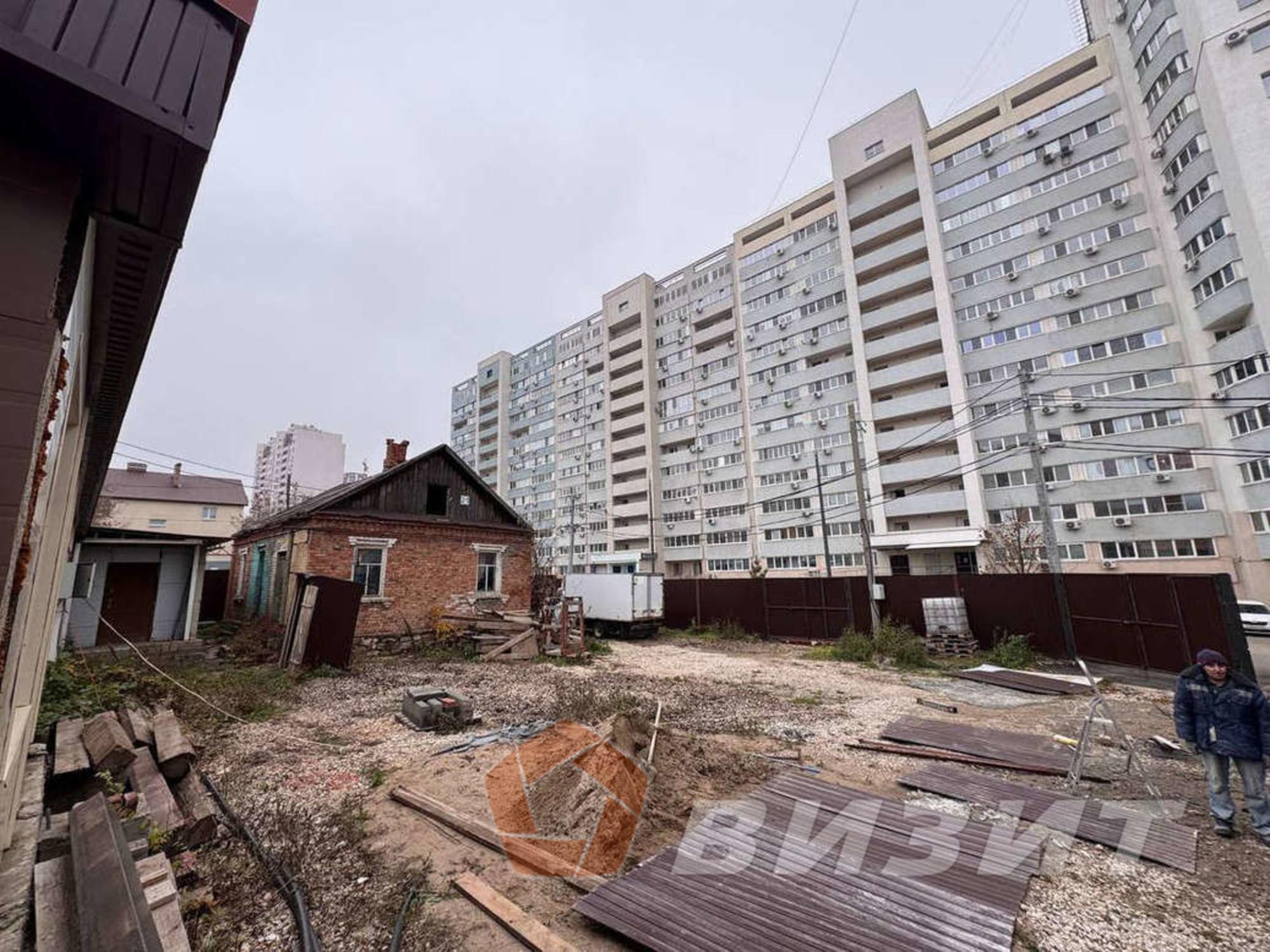 Купить торговое помещение за 120 000 000 рублей на Дыбенко улица, 104
