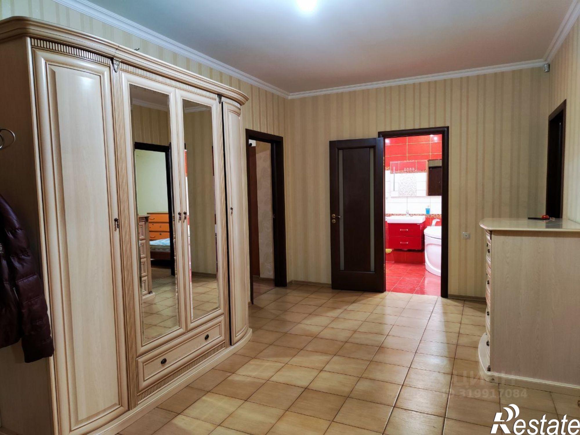 Купить квартиру за 13 900 000 рублей на ул Ялтинская, 32