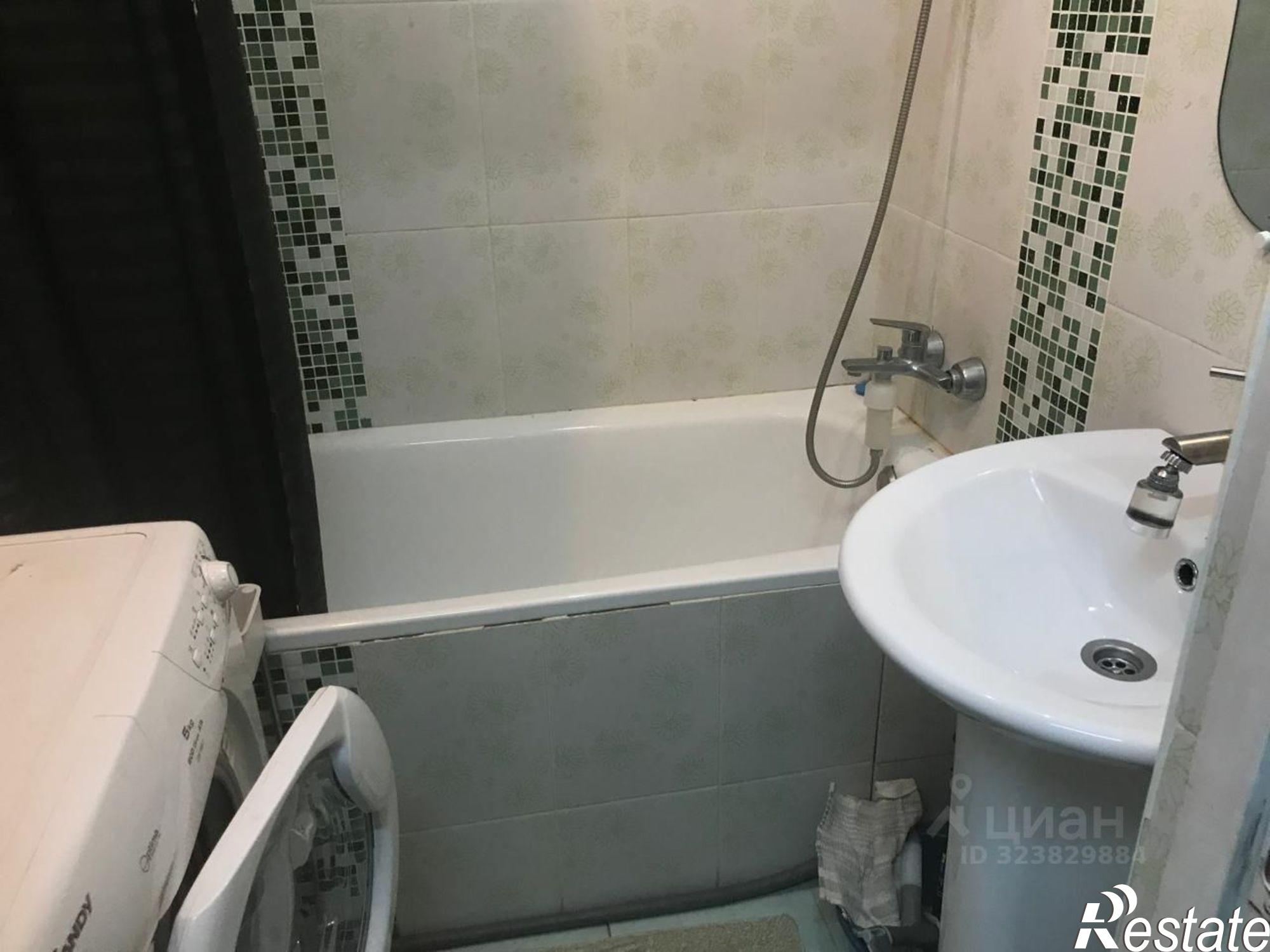 Сдать квартиру за 35 000 рублей на ул Венцека, 74