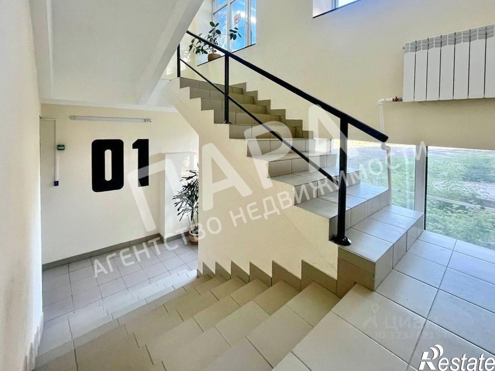 Сдать квартиру за 17 000 рублей на Заводское шоссе, 14литБ