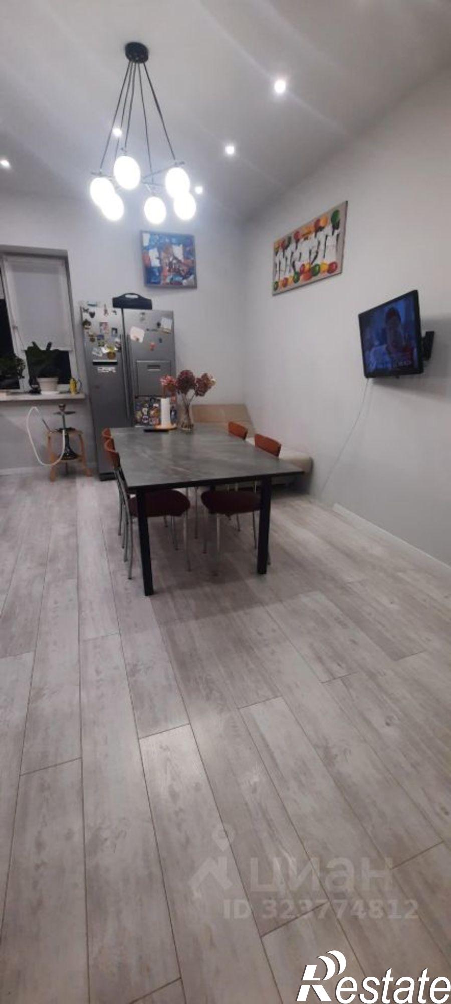 Купить квартиру за 26 000 000 рублей на Ленинская улица, 240