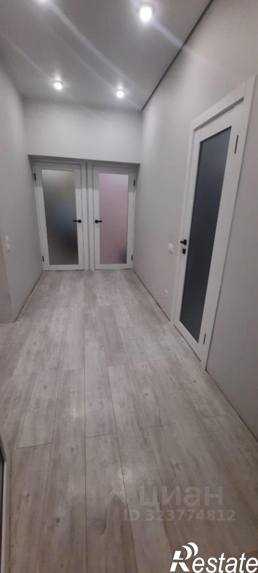 Купить квартиру за 26 000 000 рублей на Ленинская улица, 240