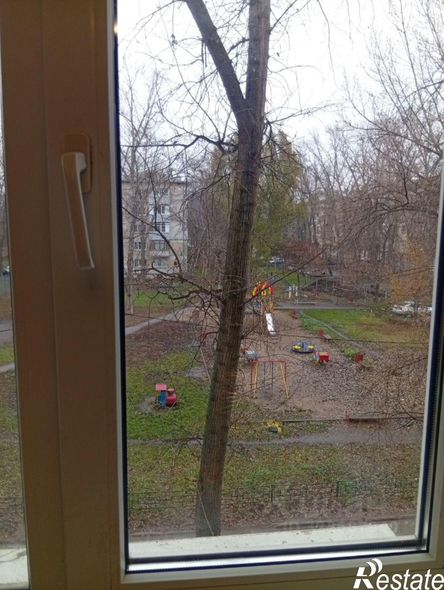 Купить квартиру за 2 750 000 рублей на Днепровский проезд, 1