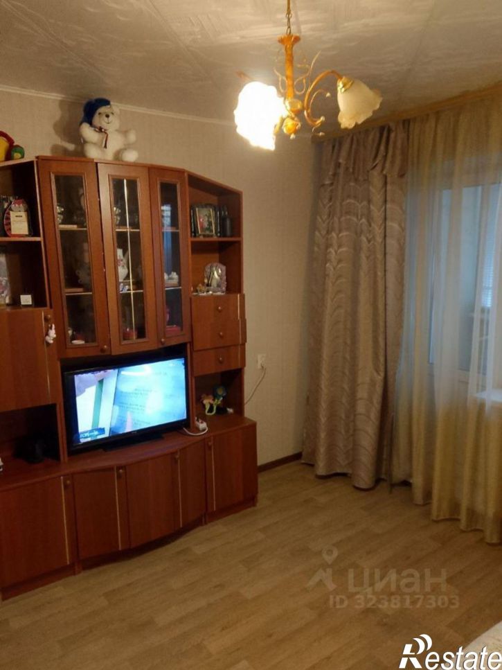 3-комн квартира ул Парижской Коммуны, 30,  д. 30